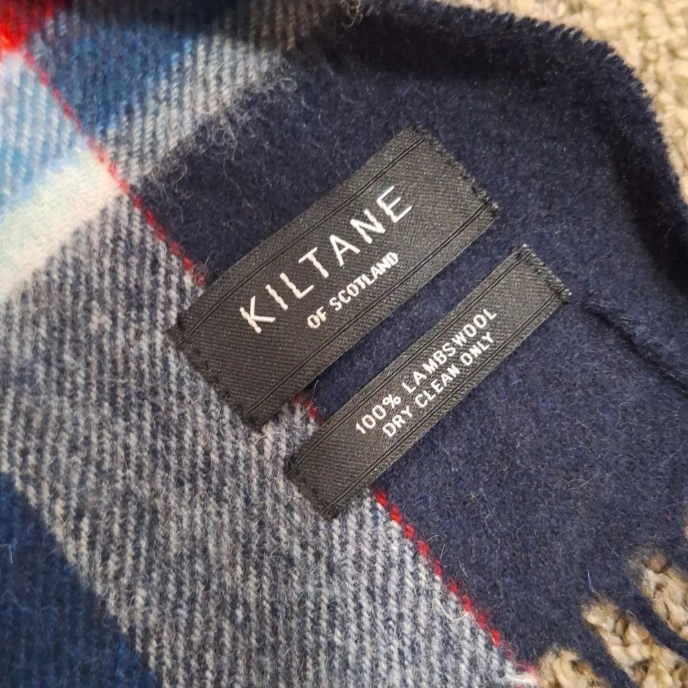 Kiltane of Scotland 100% lambswool tartan plaid fringe scarf - navy blue